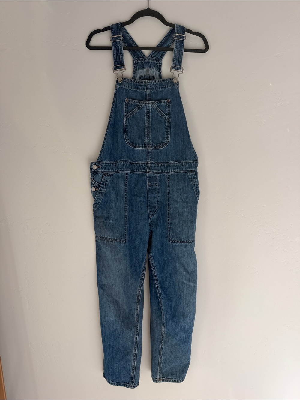 GAP Blue Denim Relaxed-Fit Overalls. Women’s Small Petite